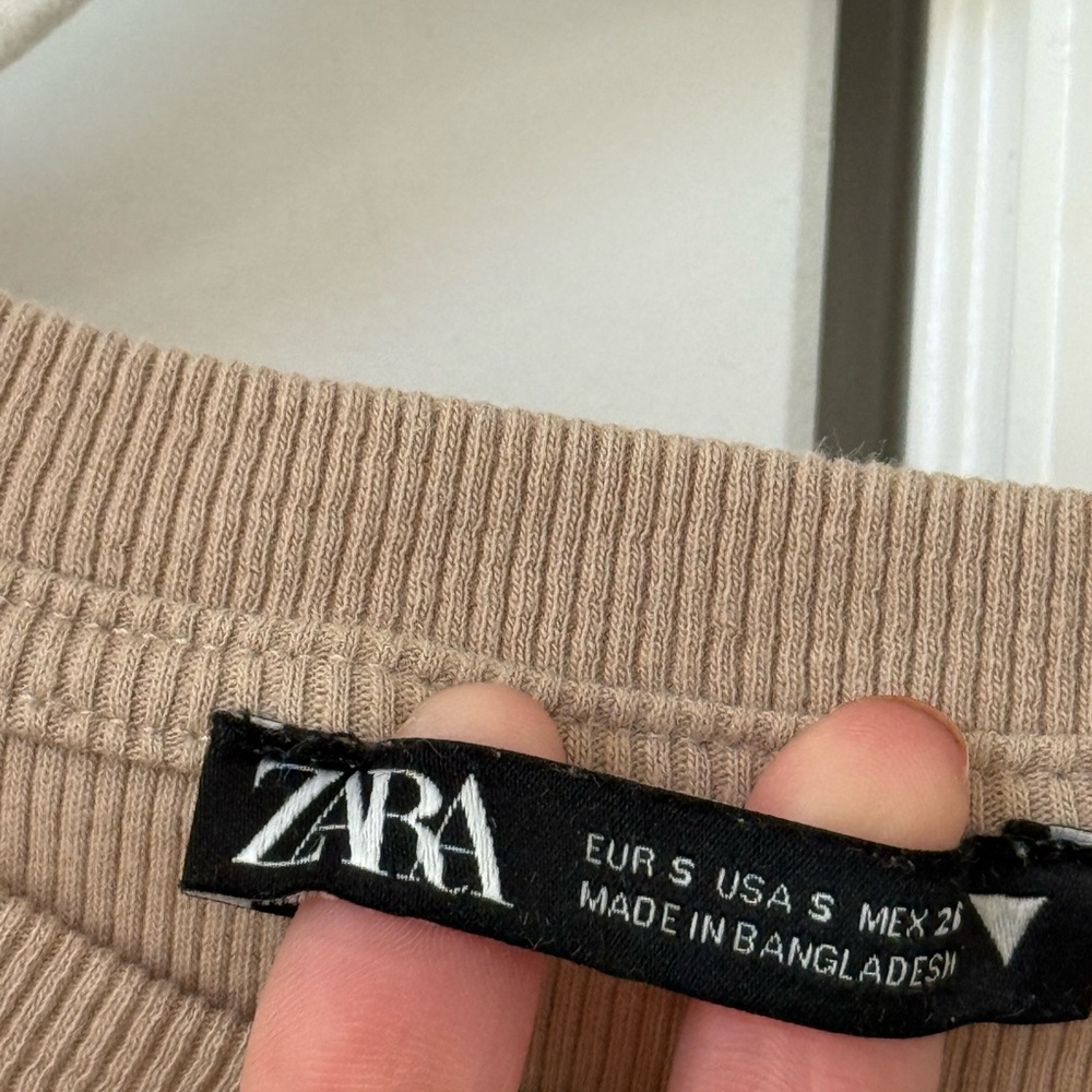 Zara Tan Ribbed Knit Top - Picture 2 of 2